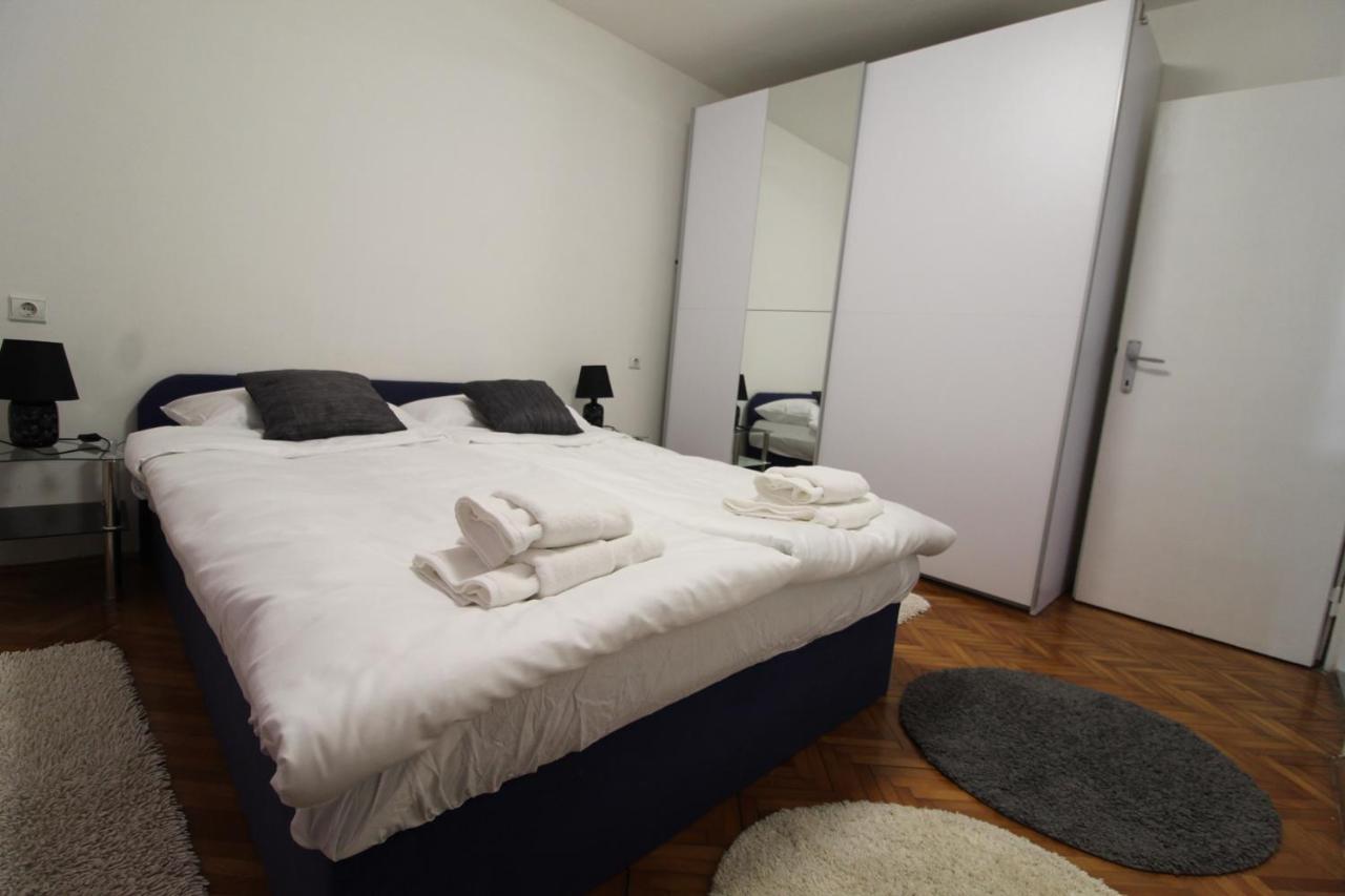 Apartment Matijas, 3 Bedroom Apt With Terrace And Parking สปลิท ภายนอก รูปภาพ