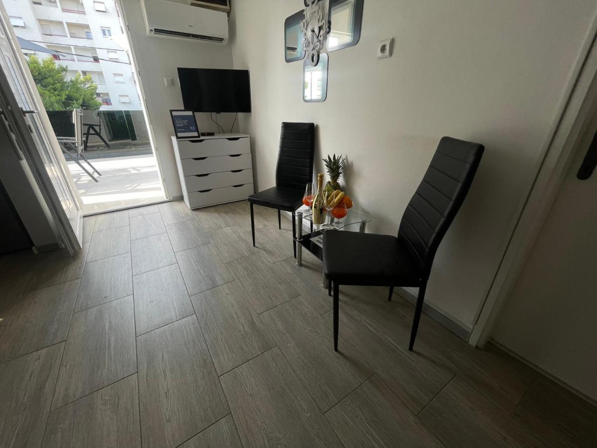 Apartment Matijas, 3 Bedroom Apt With Terrace And Parking สปลิท ภายนอก รูปภาพ